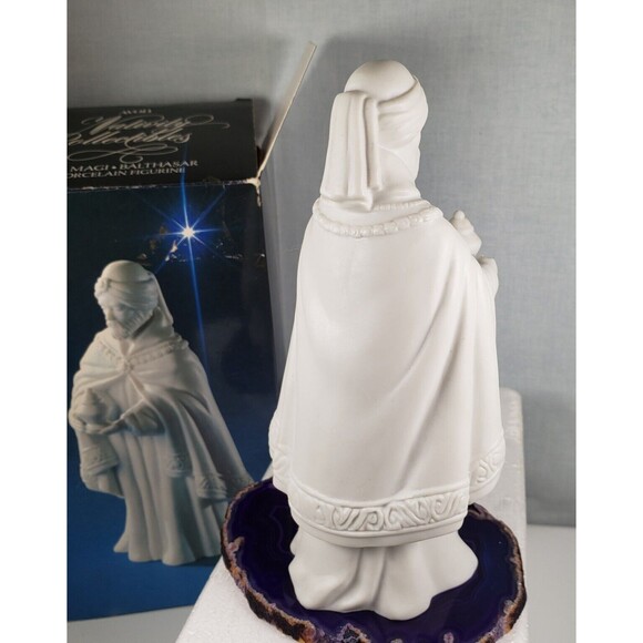 Vintage 1982 AVON Nativity Collectibles The Magi Bathasar Porcelain Figurine Box - Picture 13 of 16